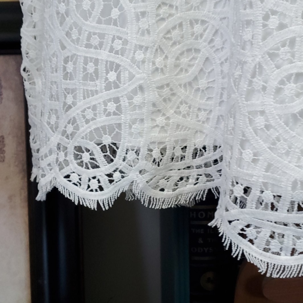 Philosophy,  white lace top - Picture 5 of 9